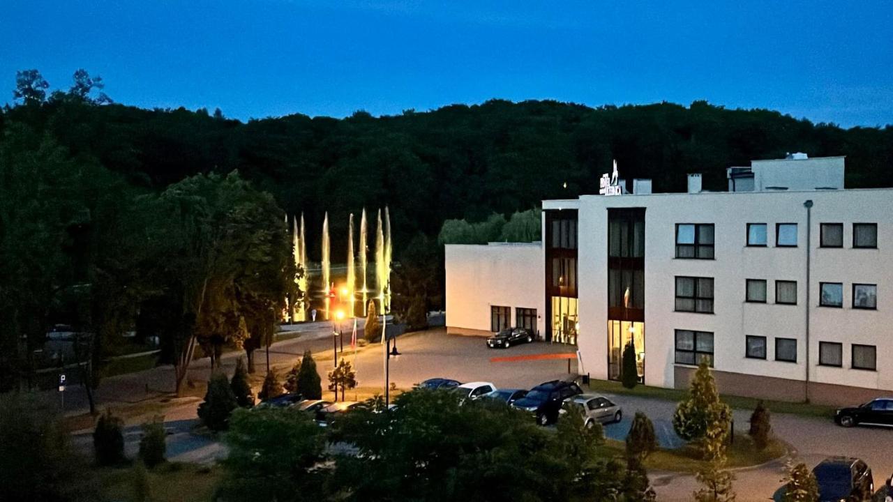 Hotel Trzebnica Exteriér fotografie