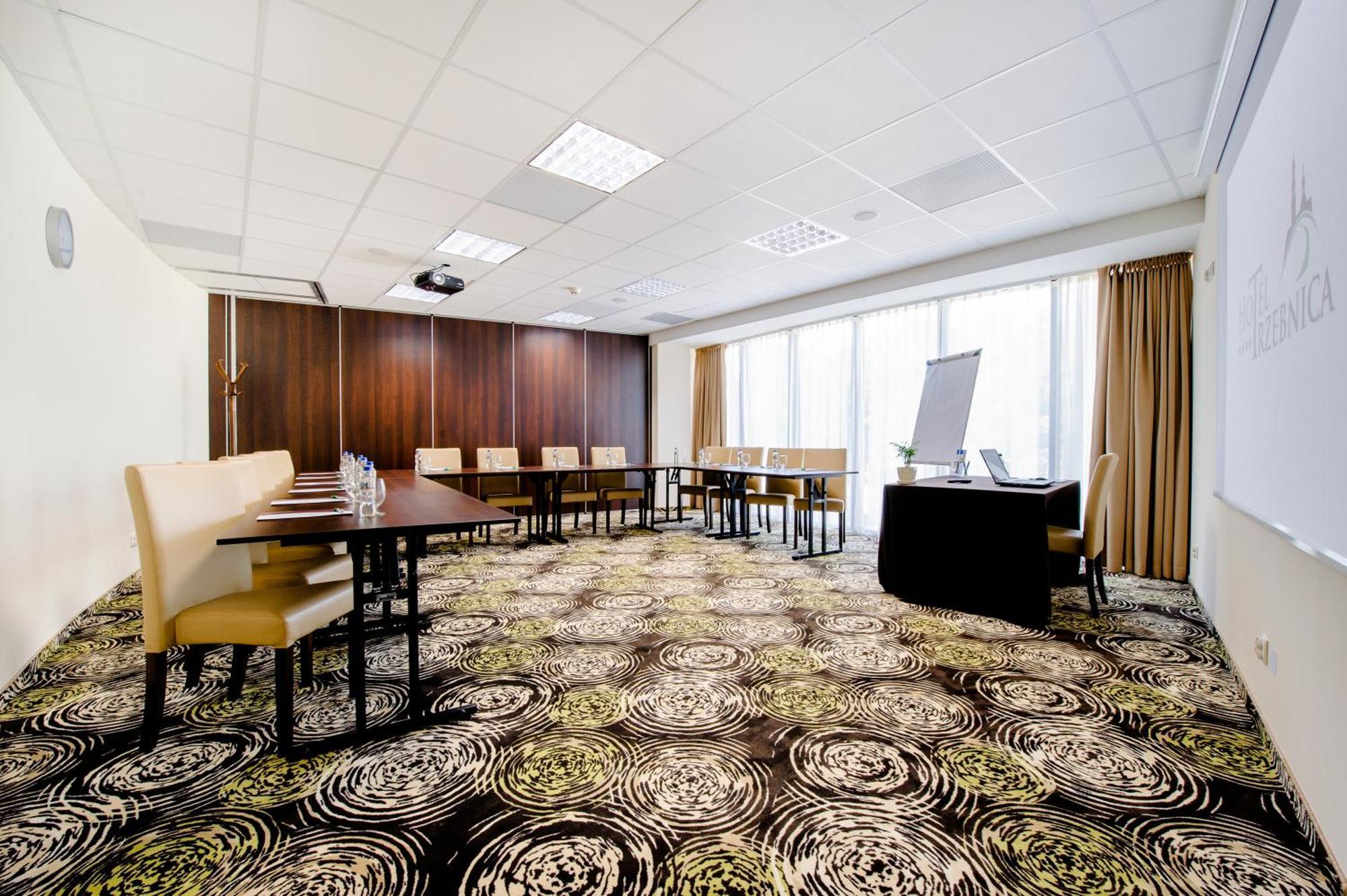 Hotel Trzebnica Exteriér fotografie