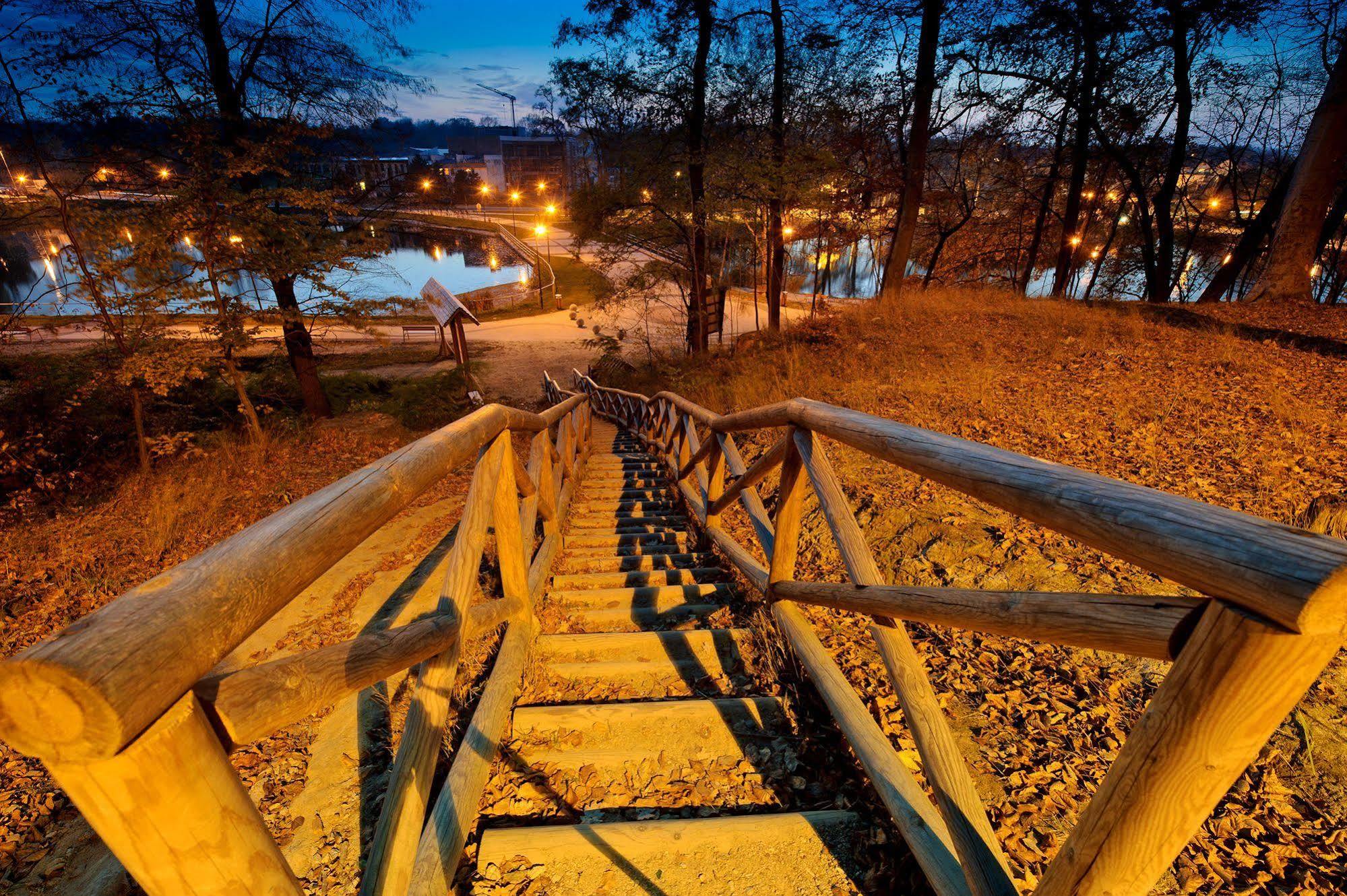 Hotel Trzebnica Exteriér fotografie