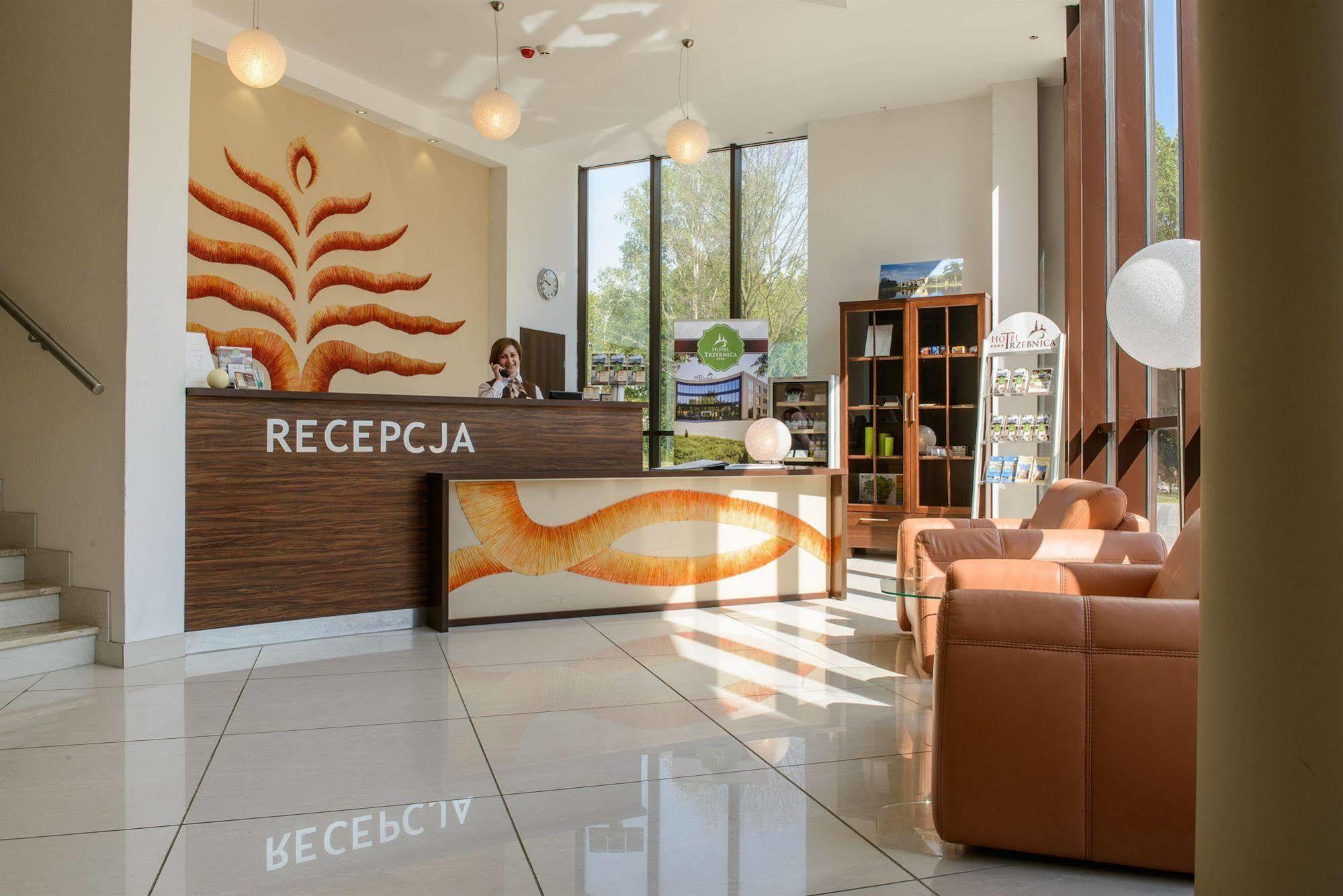 Hotel Trzebnica Exteriér fotografie